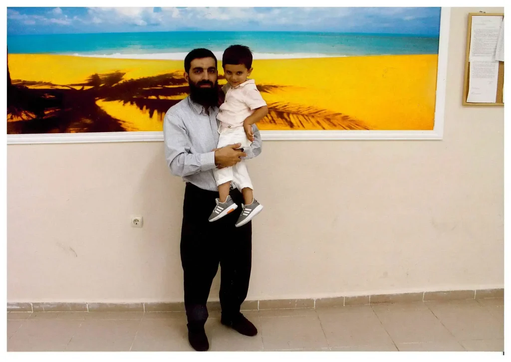 Halis Hoca (Ebu Hanzala) Oğlu ile Fotoğrafı - 1